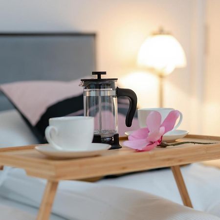 Deluxe Mtp Apartments Matejki By Noclegi Renters Poznań Zewnętrze zdjęcie