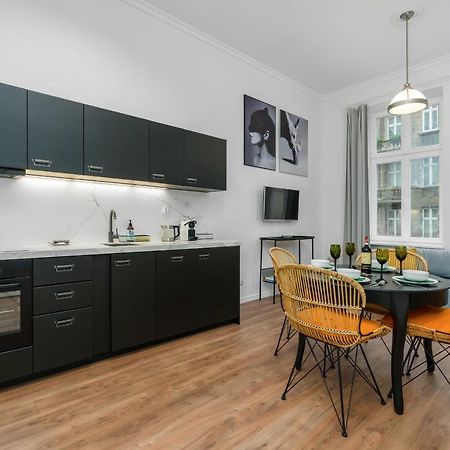 Deluxe Mtp Apartments Matejki By Noclegi Renters Poznań Zewnętrze zdjęcie