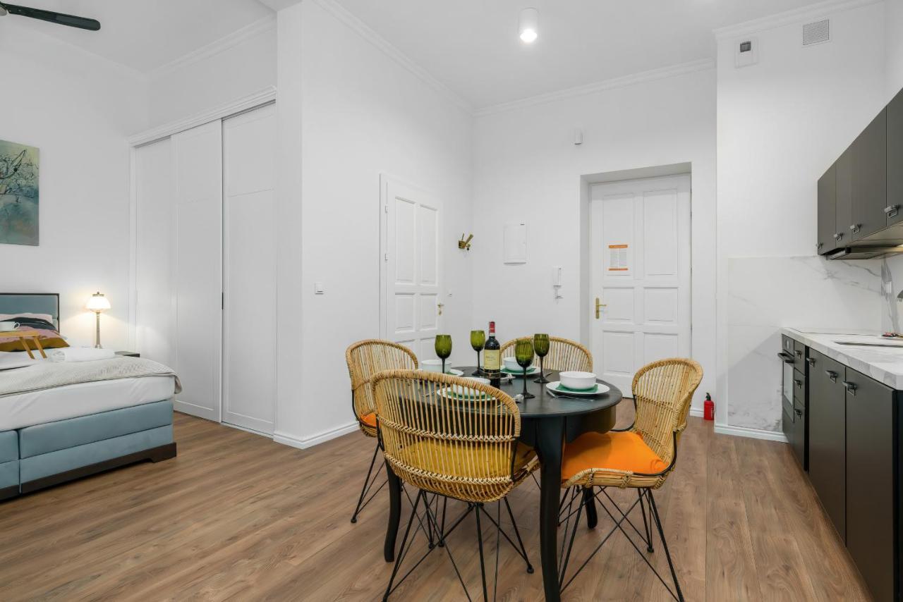 Deluxe Mtp Apartments Matejki By Noclegi Renters Poznań Zewnętrze zdjęcie