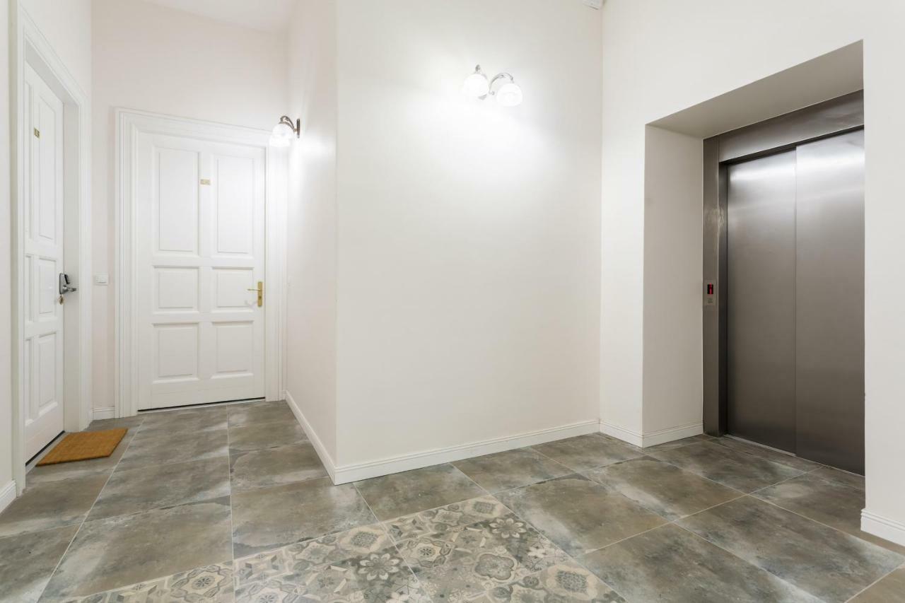Deluxe Mtp Apartments Matejki By Noclegi Renters Poznań Zewnętrze zdjęcie